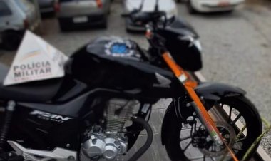 “ROLEZINHO DO GRAU” - PM apreende motocicleta no Parque Jardim