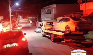PM apreende veículo clonado
