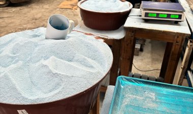 Fábrica clandestina com toneladas de sabão em pó falsificado é descoberta em Divinópolis