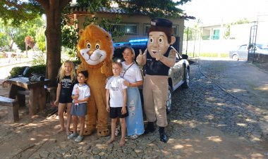 Polícia Militar participa de evento  de conscientização sobre o autismo