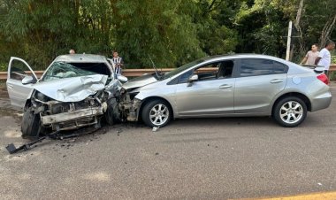 Conversão proibida causa acidente na MG-050
