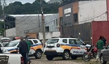 Encapuzados fuzilam  vítima durante o almoço