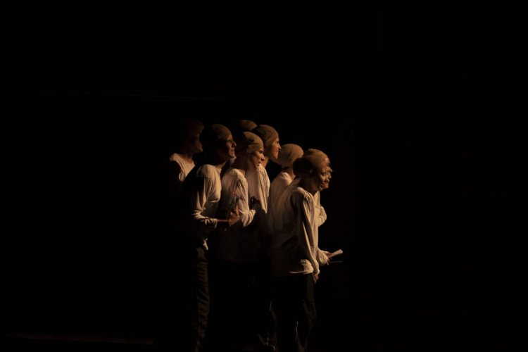 Teatro - Oficina gratuita de  construção de personagens