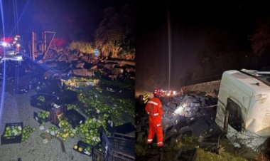Acidente Fatal em Córrego Fundo: Carreta Tomba na MG-050 e Motorista Morre