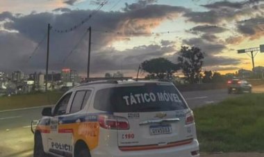 Motorista de aplicativo roubado em Itaúna: PM recupera veículo e prende suspeito, após perseguição até Betim