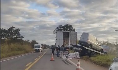 Acidente entre Fiorino e caminhão deixa trânsito lento na MG-431, próximo a Itaúna