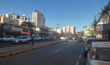 CADÊ A POLÍCIA QUE DEVERIA ESTAR AQUI?