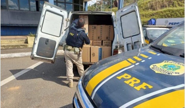 Cigarros contrabandeados na BR-262, em Juatuba, na Região Central de Minas Gerais.