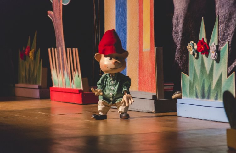 DIVERSÃO EM CENA: “Pedro e o Lobo” e “Peter Pan”, na Praça, em Itatiaiuçu
