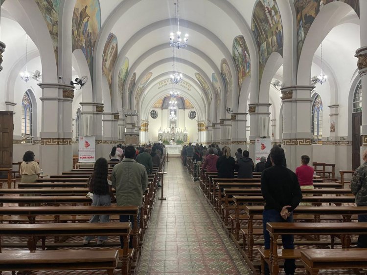 ITAÚNA EM NÍMEROS - Mais de 74% de católicos