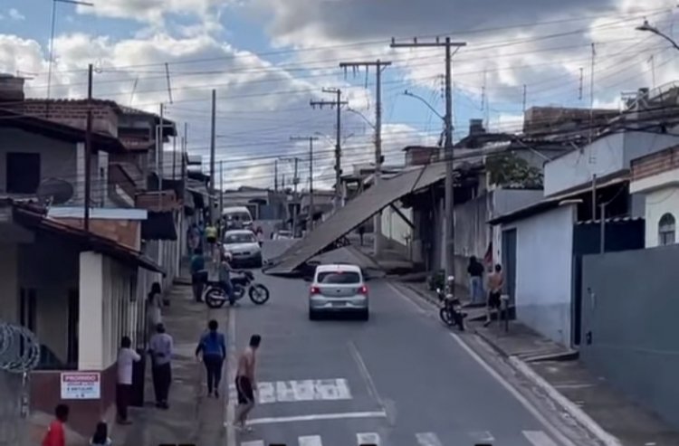 Telhado desaba no Morada Nova
