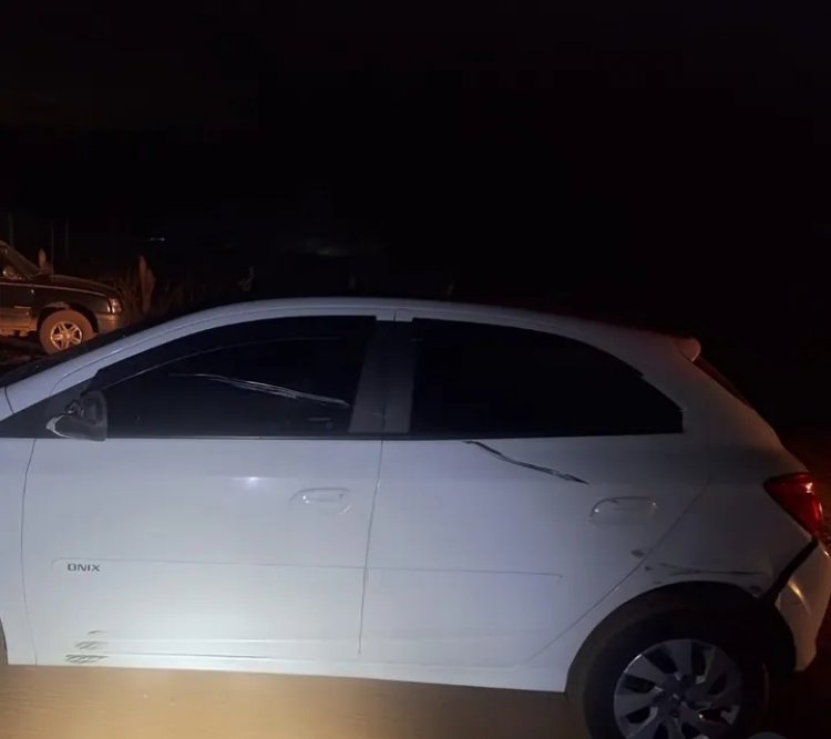 Homem bêbado foge após acidente de moto em rotatória próximo a Modal