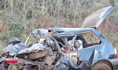 Família morre em acidente de carro, criança de 4 anos está entre as vítimas