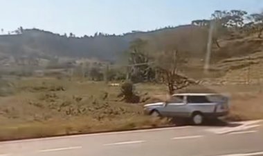 Acidente na MG-431 em Itaúna deixa veículo Fora da pista