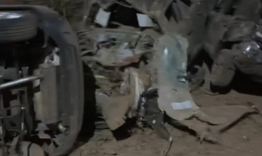 Cegonheira carregada de carros importados tomba na serra de Igarapé