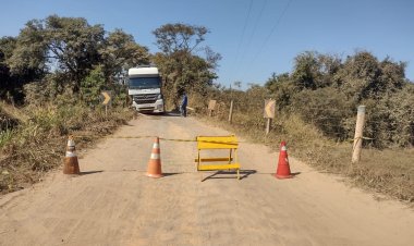 Prefeitura interdita ponte por prazo indeterminado