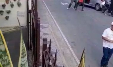 Briga de trânsito entre condutores no centro