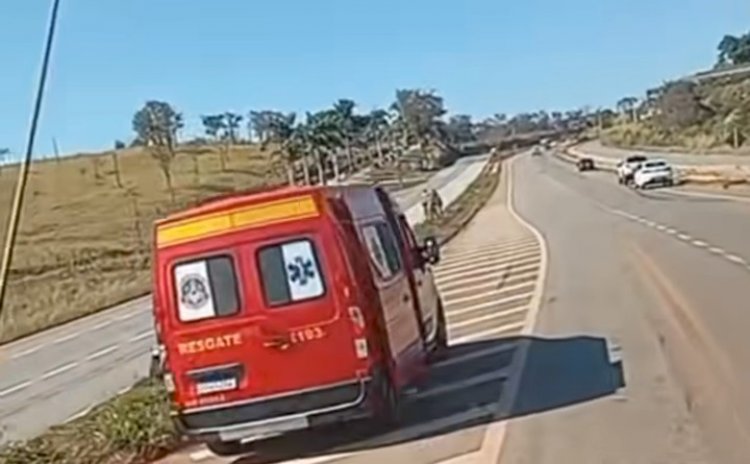 Acidente na MG-431 em Itaúna deixa veículo Fora da pista