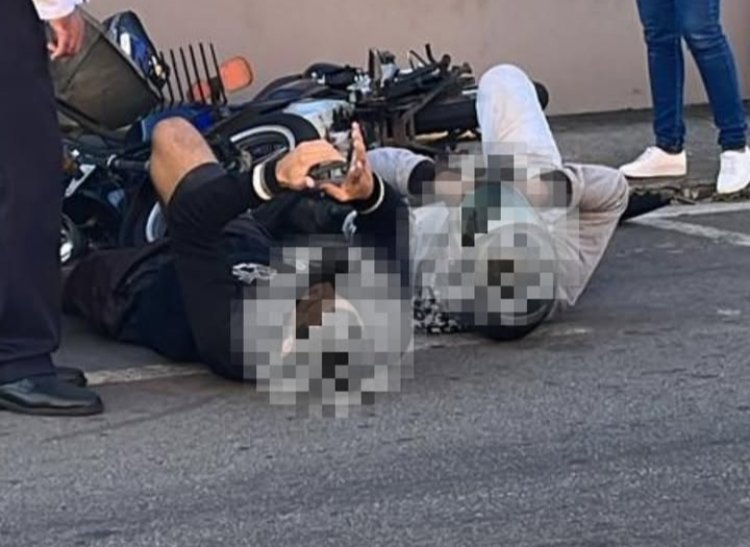 Moto colide com carrinho de mão no bairro Graças