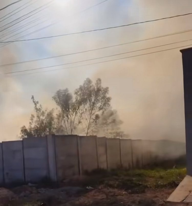 Incêndio atinge Recanto das Peixotas e Godofredo Gonçalves, gerando incômodo e alerta para o Crime de Queimadas em Itaúna