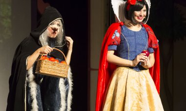 TEATRO GRATUITO - Branca de Neve neste domingo