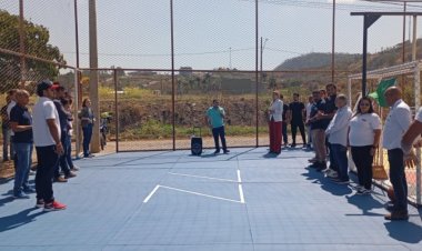 Revitalização - Prefeito entregou  espaço à população