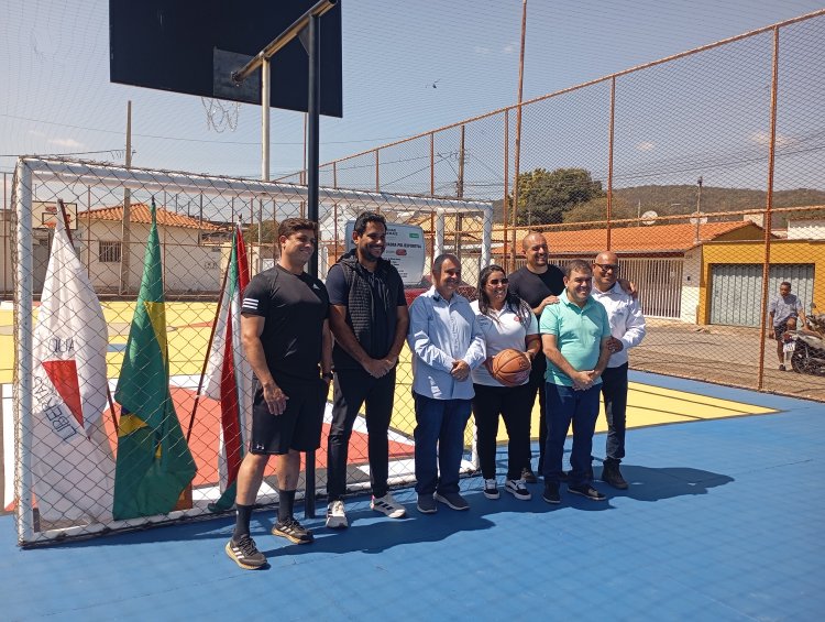 ​Itaúna inaugura quadra poliesportiva revitalizada em projeto que visa a inclusão social e o fomento ao esporte