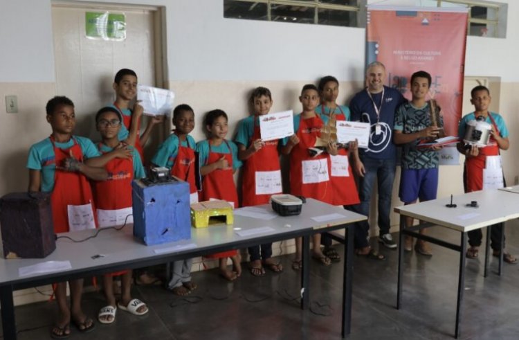 LabArte movimentou a Escola Municipal Dona Dorica