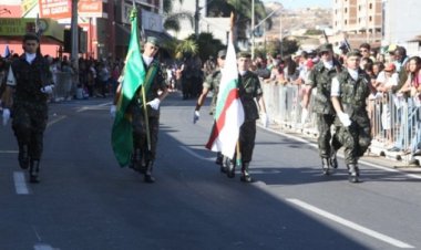 Vereadores de Itaúna adotam escolas em Desfile Cívico de 7 de setembro