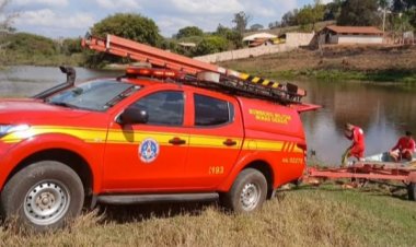 Bombeiros de Itaúna resgatam corpo de homem que estava desaparecido