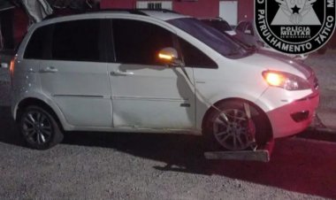 Tático Móvel recupera veículo furtado e prende dois suspeitos em Itaúna