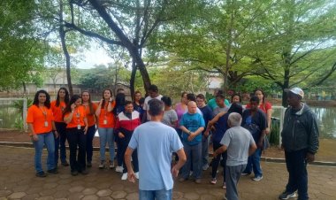 Alunos da APAE visitam Horto Municipal