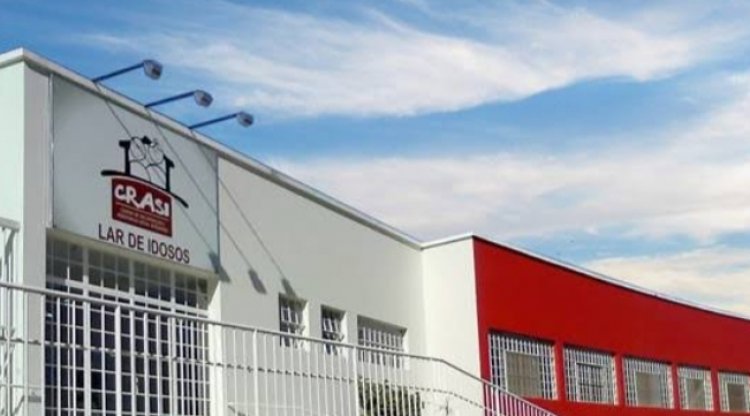 Itaúna monitora surto de COVID em lar dos idosos