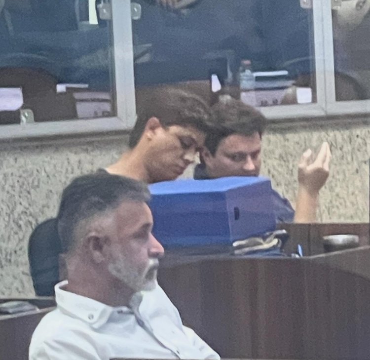 Vereadores passam a mão na cabeça de Gui Rocha e votam contra comissão processante