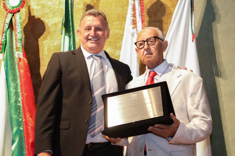 Coluna Social Adolfo Osório