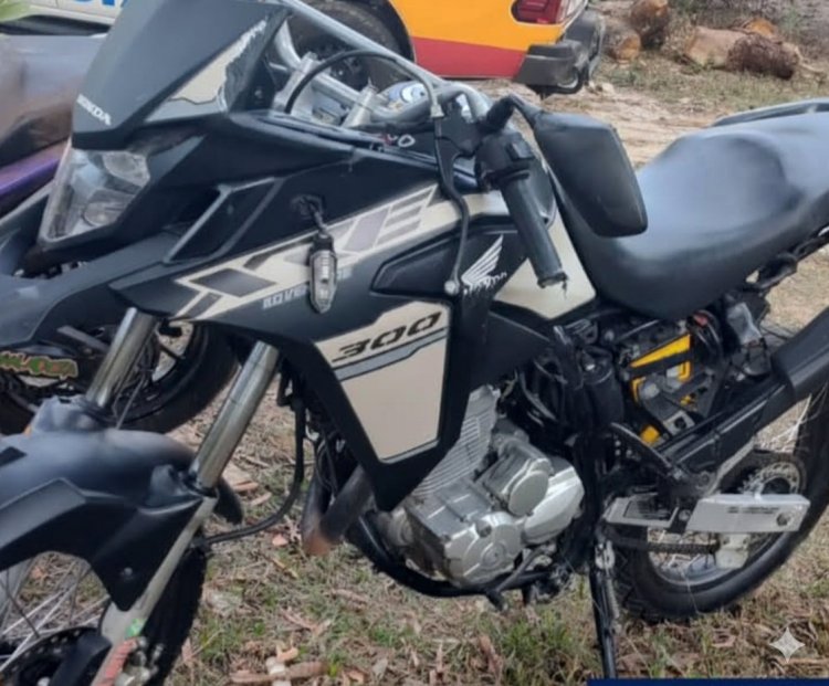 Acidente grave envolve duas motos e deixa três feridos em Itaúna