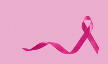 OUTUBRO ROSA - Consultório móvel na Praça da Matriz