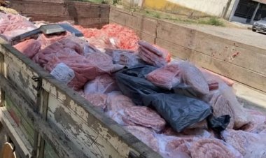 Apreensão de 1,2 tonelada de carne e linguiça em Divinópolis: Produto impróprio é retirado de circulação