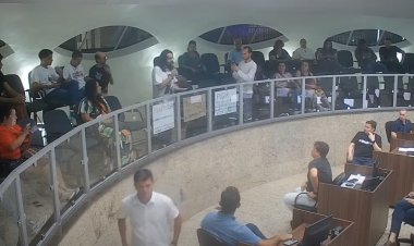 Partidos apresentam  pedido contra vice-prefeito