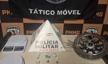 Moto roubada é recuperada e drogas são apreendidas no Santa Edwirges