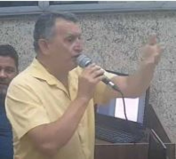 “Puxão de orelhas”  ao vivo, e pra todo lado!