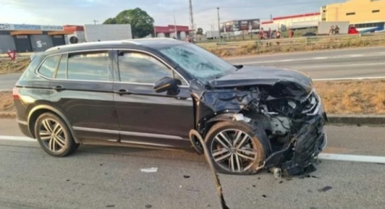 Casal morre em batida entre moto e carro na BR-262 em Nova Serrana