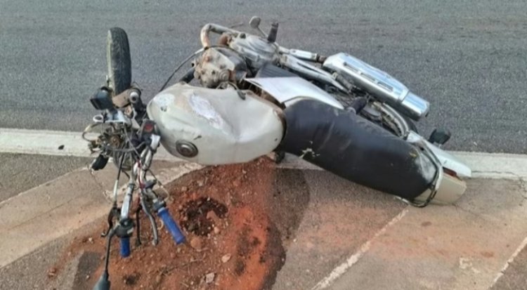 Casal morre em batida entre moto e carro na BR-262 em Nova Serrana