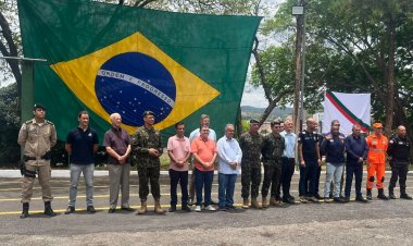 Comandante da 4ª RM do Exército veio a Itaúna
