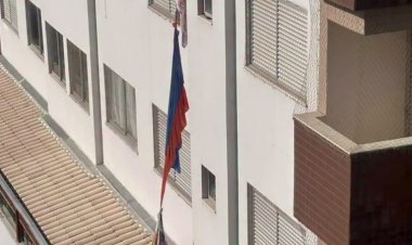 DESESPERO...Moça foge do padrasto  em corda improvisada