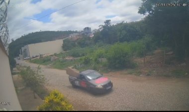 Descarte irregular de sofá gera indignação no Bairro JK