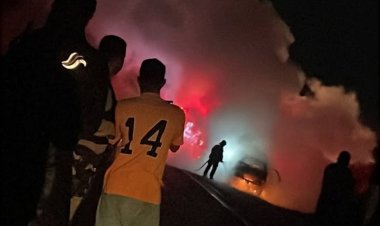 Veículo pega fogo entre Carmo do Cajuru e Divinópolis