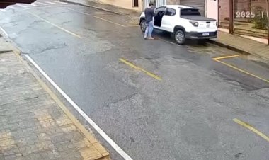 Furto de picape em plena tarde na rua Manoel Corrêa