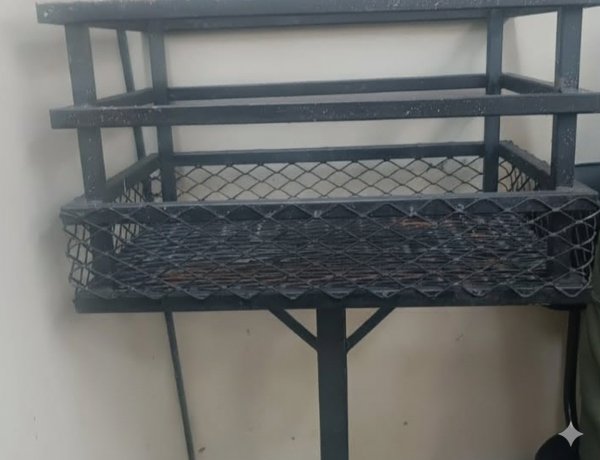 Prisão em flagrante e lixeira recuperada no Tropical, em Itaúna