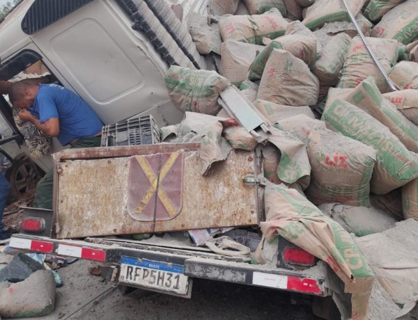Mais um acidente grave é registrado na Serra de Igarapé sentido Belo Horizonte a São Paulo